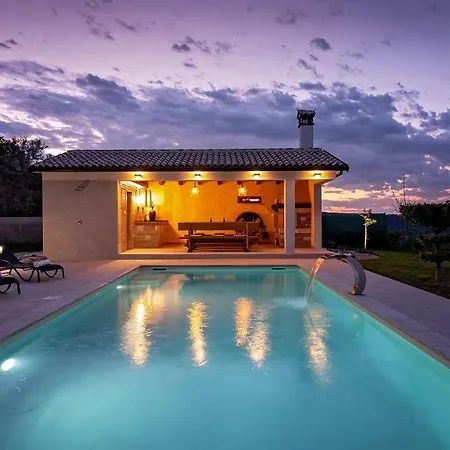 Vista Visinada
